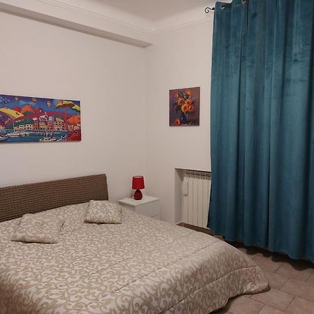 Marina Apartments Таранто Екстер'єр фото