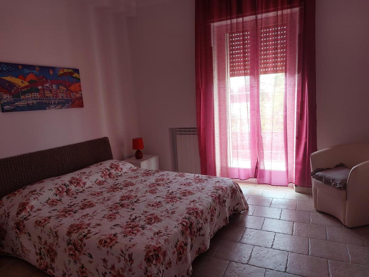 Marina Apartments Таранто Екстер'єр фото